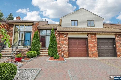 485 Hasbrouck Ave, Hasbrouck Heights, NJ, 07604-2717 | Card Image