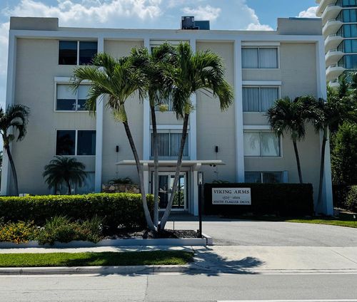 112f-1527 S Flagler Dr, West Palm Beach, FL, 33401-7145 | Card Image