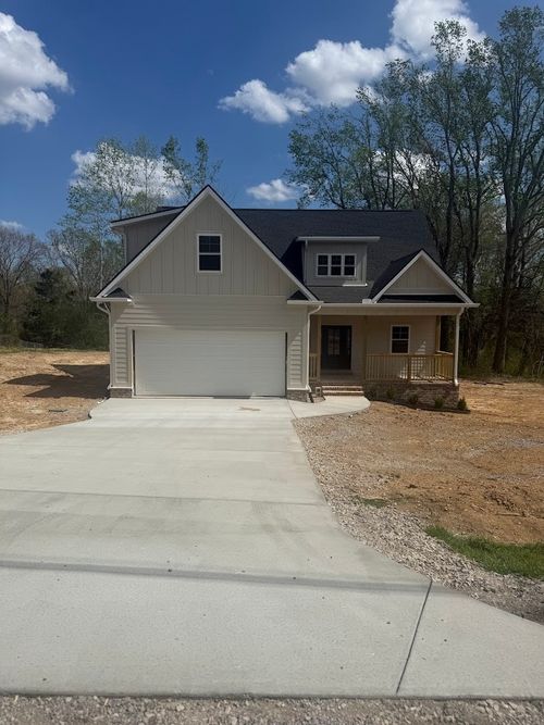 9046 Carolyn Way, Bon Aqua, TN, 37025 | Card Image