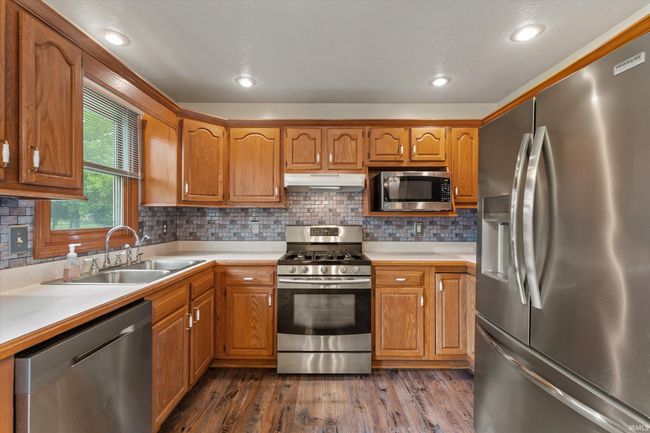 25651 Cypress Ct, House other with 3 bedrooms, 2 bathrooms and null parking in Elkhart IN | Image 4