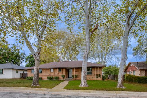6945 Clearglen Dr, Dallas, TX, 75232-3505 | Card Image