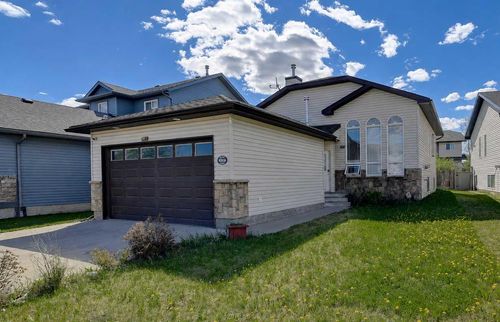 9506 91 St, Grande Prairie, AB, T8X1V3 | Card Image