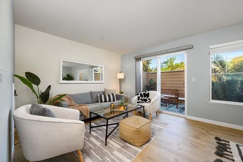 84 Captain Nurse Cir, Novato, CA, 94949-6432 | Card Image