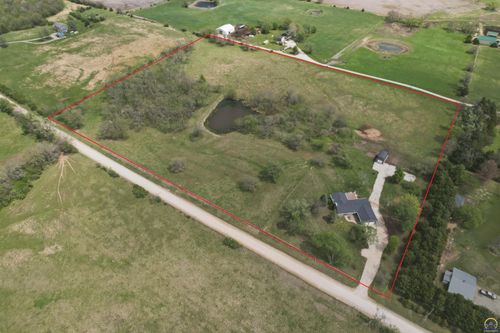 10826 Sw Burlingame Rd, Wakarusa, KS, 66546-9624 | Card Image