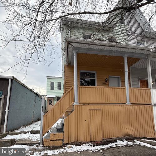 232 E 4th St, MOUNT CARMEL, PA, 17851-2242 | Card Image
