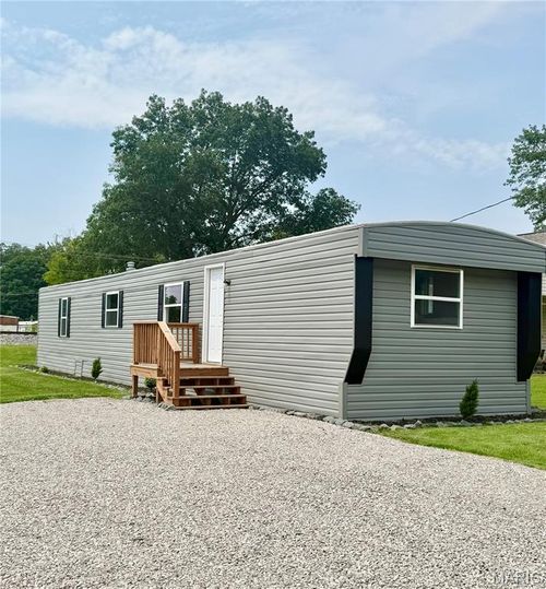 6 N Railroad St, Freeburg, IL, 62243-1021 | Card Image