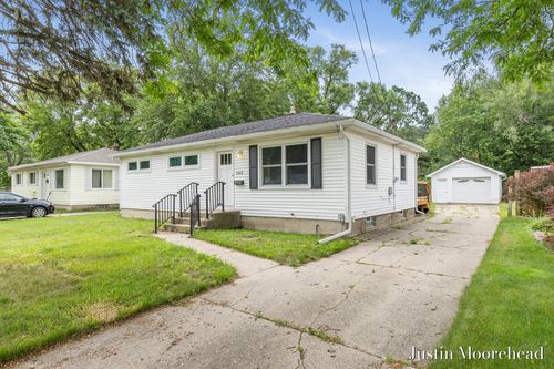 1552 41st St, Wyoming, MI, 49509-4368 | Card Image