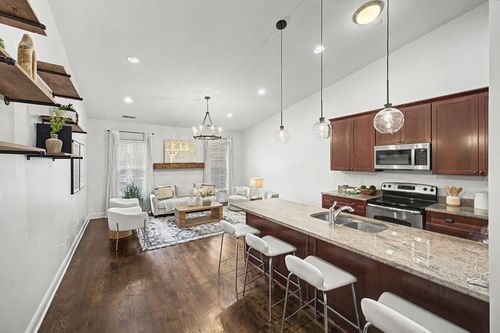 202-3128 Belwood St, Nashville, TN, 37203-1398 | Card Image