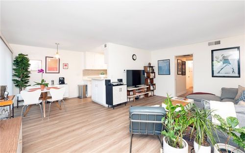 4-6160 Whitsett Ave, North Hollywood, CA, 91606 | Card Image