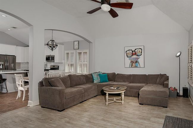 27519 Rebecca Field Ln, House other with 4 bedrooms, 2 bathrooms and 2 parking in Spring TX | Image 7