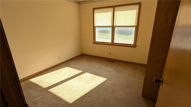 View of carpeted empty room | Image 24