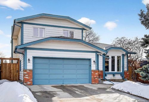 256 Sunmills Pl Se, Calgary, AB, T2X2P2 | Card Image
