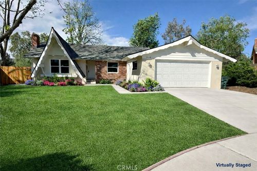 943 Tapies Ct, Newbury Park, CA, 91320-5326 | Card Image