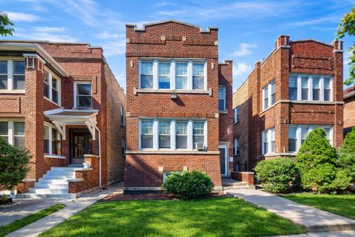 7920 S Langley Ave, CHICAGO, IL, 60619-3012 | Card Image