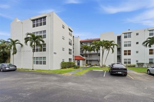 apt-103-9421 Evergreen Pl, Davie, FL, 33324-4309 | Card Image
