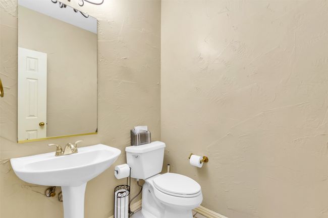 Guest Bathroom | Image 21