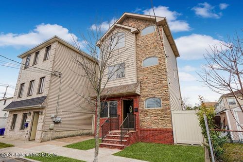 10 Farraday Street, Staten Island, NY, 10314 | Card Image