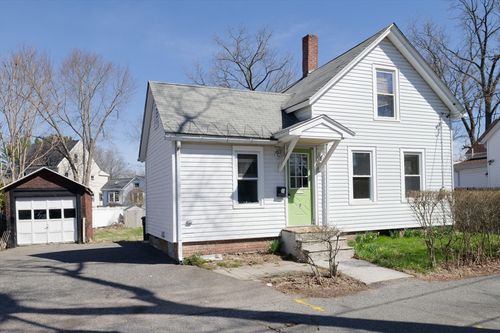 7 Cross St, Natick, MA, 01760-5829 | Card Image