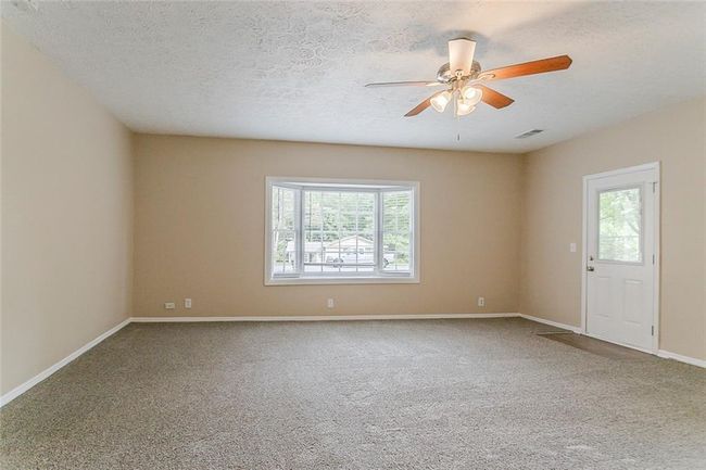 2212 Chestnut Log Loop, House other with 4 bedrooms, 2 bathrooms and 2 parking in Lithia Springs GA | Image 17
