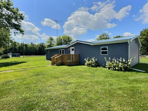 306 S Chestnut St, Earl Park, IN, 47942-8517 | Card Image