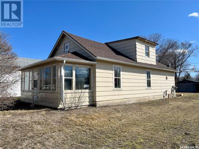 419 Main St, House other with 3 bedrooms, 1 bathrooms and null parking in Kipling SK | Image 1