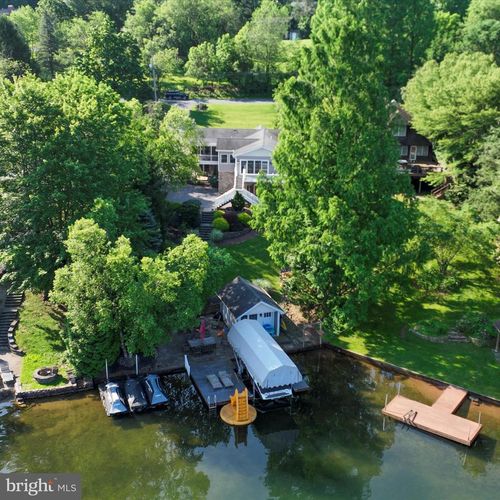631 Wynonah Dr, AUBURN, PA, 17922-9578 | Card Image