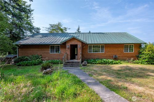 216 Torrence Ln, Oak Harbor, WA, 98277-9185 | Card Image