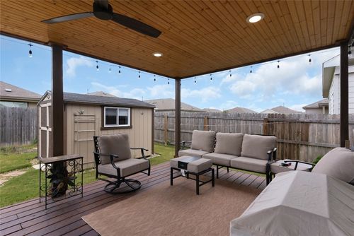 9060 Navarro Vista Vista, Seguin, TX, 78155 | Card Image