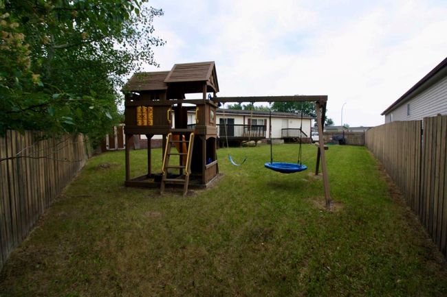 16 Dragonfly Crescent, House other with 3 bedrooms, 2 bathrooms and 2 parking in High Level AB | Image 21