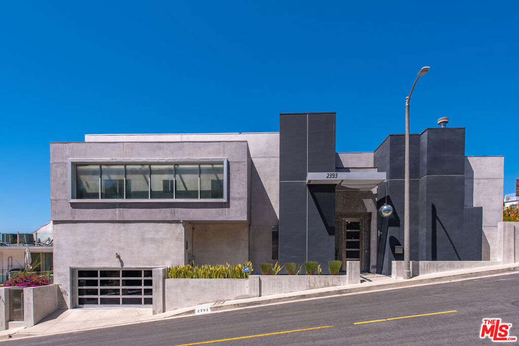 Residential Lease in Los Angeles 4