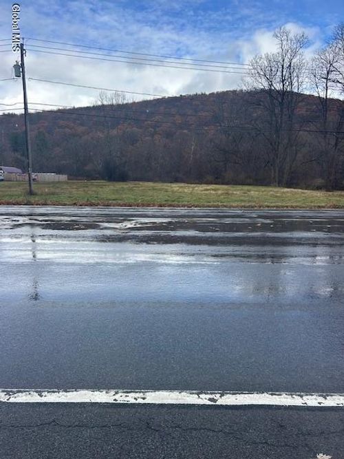 6610 Amsterdam Rd, Glenville, NY, 12302-6439 | Card Image