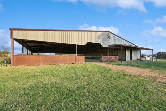 View of outbuilding featuring a covered riding arena | Image 9