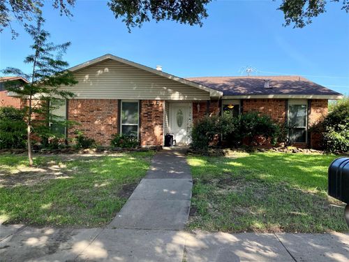 3135 Furneaux Ln, Carrollton, TX, 75007-3514 | Card Image