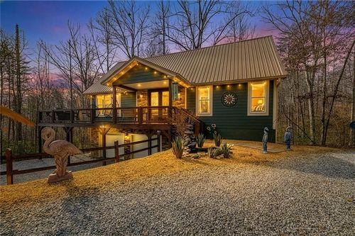 195 Skunk Hollow Rd, CLEVELAND, GA, 30528-2541 | Card Image