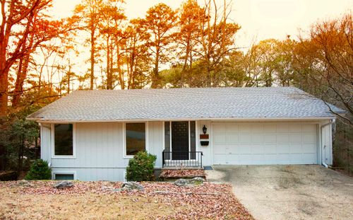 1506 Alberta Dr, Little Rock, AR, 72227-5803 | Card Image