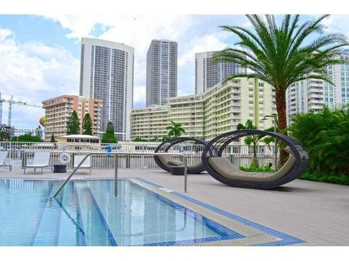 r2907-2602 E Hallandale Beach Bl, Hallandale Beach, FL, 33309 | Card Image