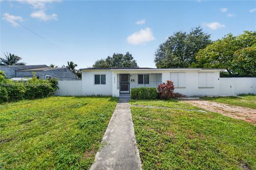 9828 Nw 26th Ave, Miami, FL, 33147 | Card Image