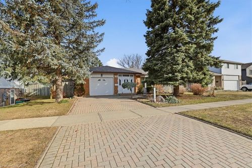 176 Wissler Rd, Waterloo, ON, N2K2X4 | Card Image