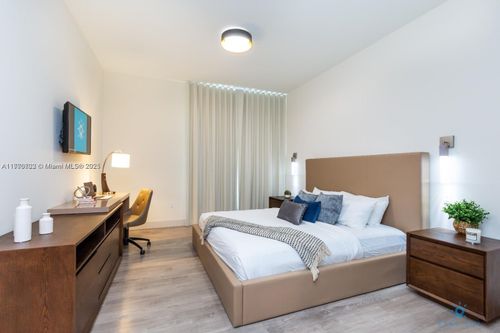 s509-777 N Ocean Dr, Hollywood, FL, 33019-1206 | Card Image