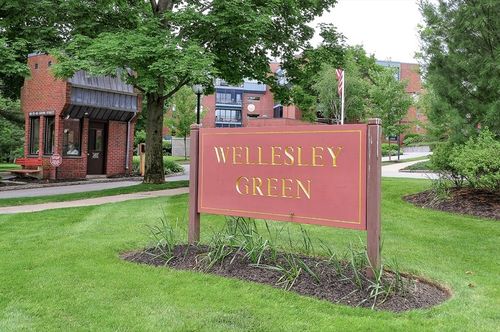 apt-124-75 Grove St, Wellesley, MA, 02482-7828 | Card Image