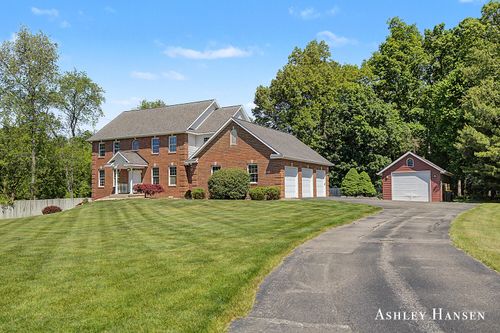 7085 Hidden Ridge Dr Se, Grand Rapids, MI, 49546-9756 | Card Image