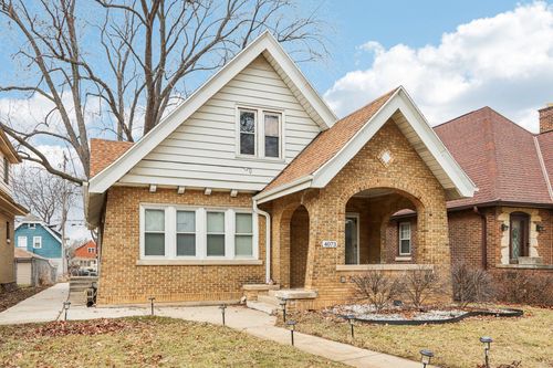 4073 N 16th St, Milwaukee, WI, 53209-6912 | Card Image