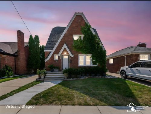 15777 Mclain Ave, Allen Park, MI, 48101-2025 | Card Image