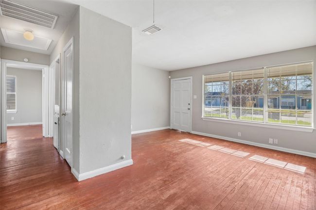 1237 San Felipe St, House other with 3 bedrooms, 1 bathrooms and null parking in Angleton TX | Image 10