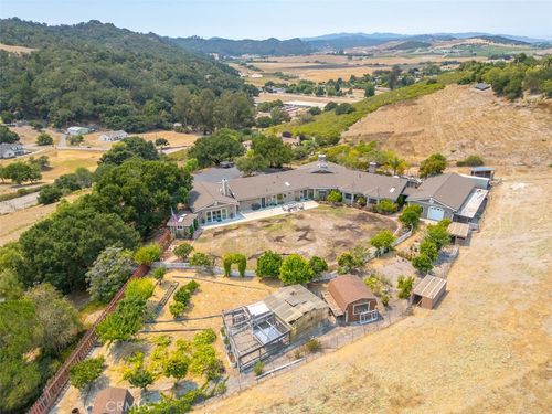 1685 Corbett Highlands Pl, Arroyo Grande, CA, 93420-6972 | Card Image