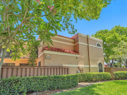 apt-c-8195 Thames Blvd, Boca Raton, FL, 33433-8393 | Card Image