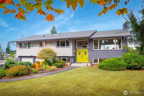 8831 Rivercrest Ave, Everett, WA, 98208-2359 | Card Image