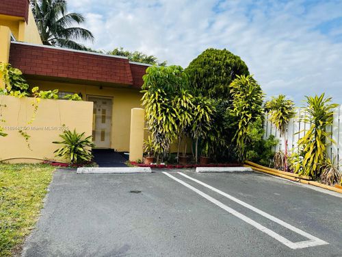 0-518 Nw 179th St, Miami Gardens, FL, 33169-4348 | Card Image