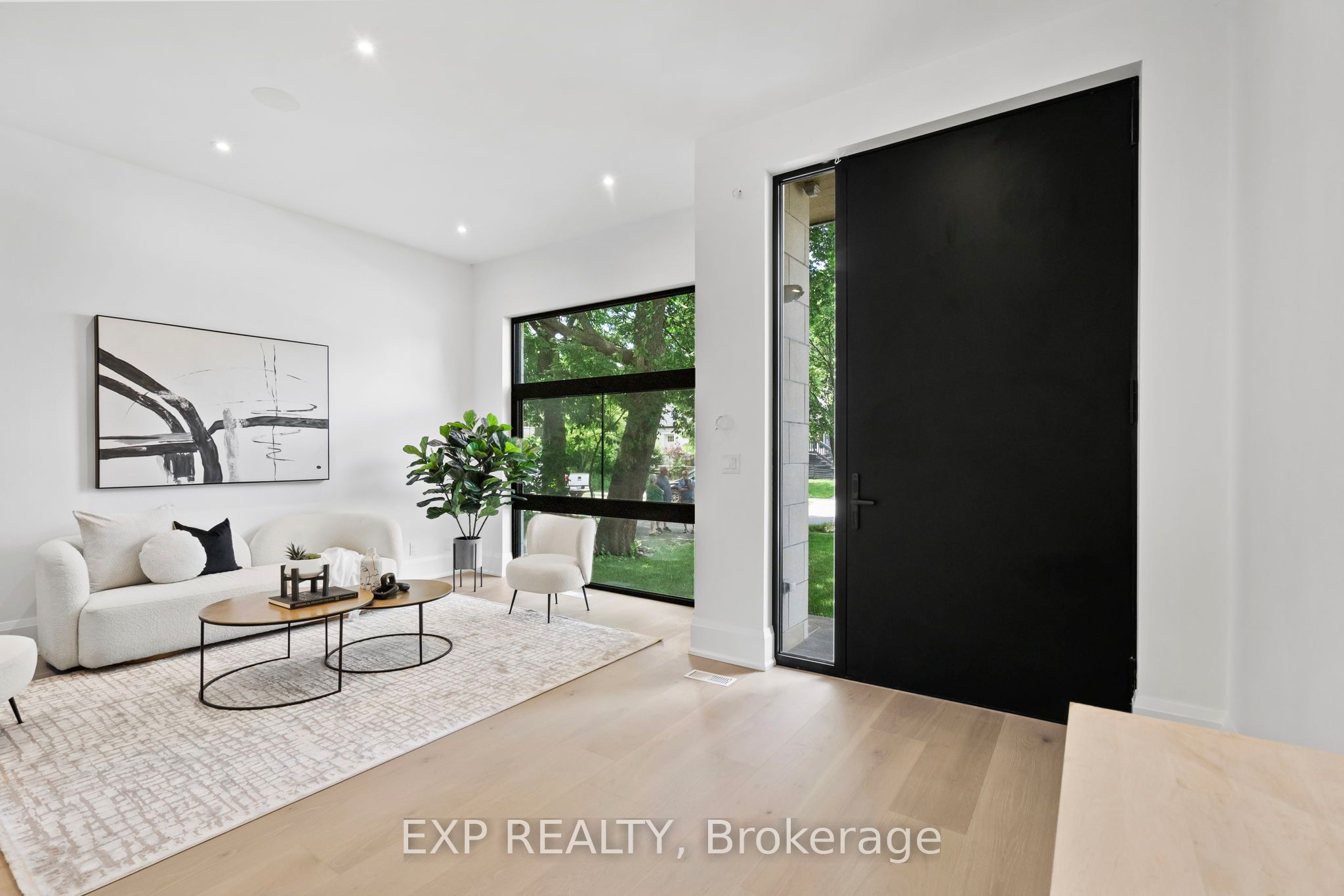 Residential in Toronto W06 3