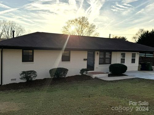 206 Cavin Avenue, Mount Holly, NC, 28120 | Card Image